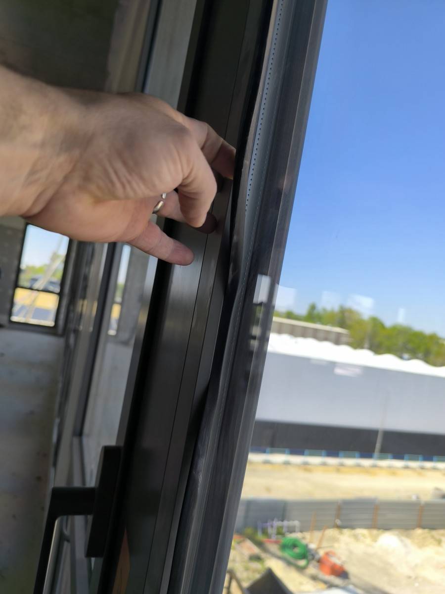 Test d'étanchéité à l'air en fin de construction d'une maison: qui contacter et combien ça coûte à Dax dans les Landes